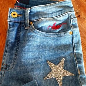 TOMMY HILFIGER blue jeans. Size 2 excellent conditions.